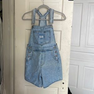 Levi’s denim short overall
